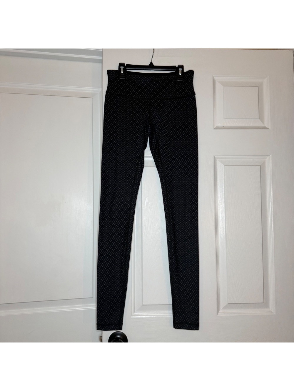 Lululemon Black & Gray Leggings Womens Size 6